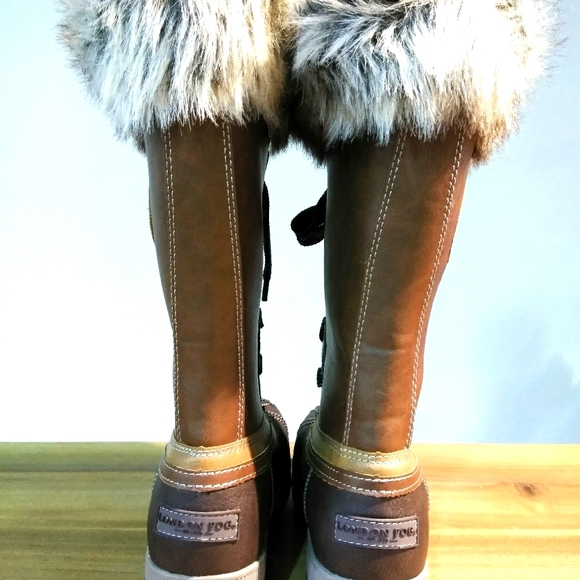๐ Host Pick ๐ โ๏ธ LONDON FOG Winter boots โ๏ธ - Picture 3 of 6
